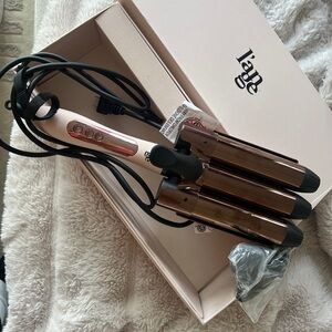 Lange hot tool curler. Crimper tool